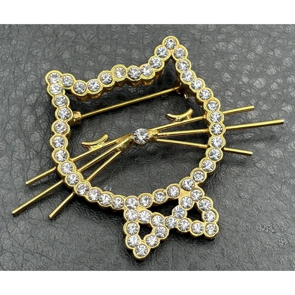 Vintage Cat Face Rhinestone Brooch Pin Gold Tone